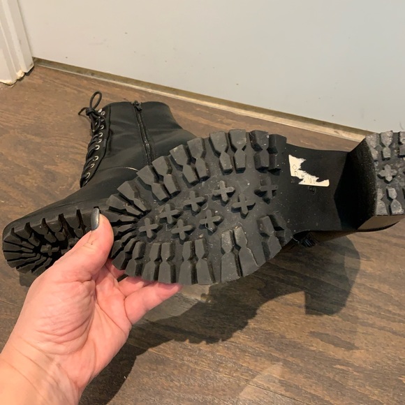 Booties - Picture 3 of 4